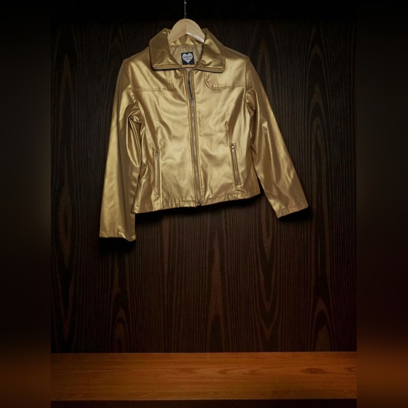 Ashley By 26 International M Gold Vinyl Jacket  NWT - Picture 1 of 6